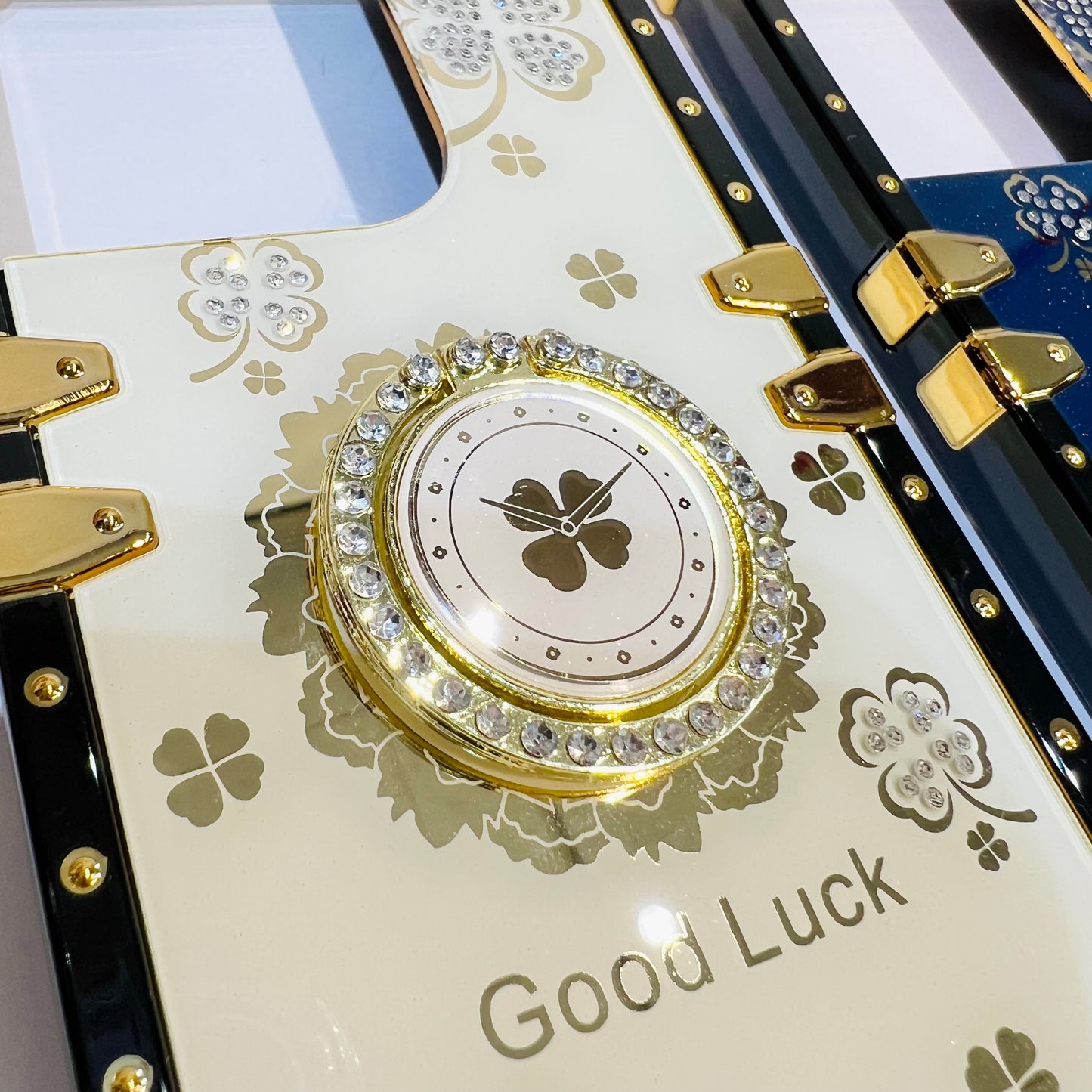 iPhone14pro Case_Lucky Clover_Rhinestone